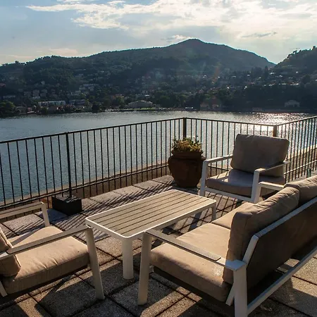 Unbelievable View - The House Of Travelers Apartment Como