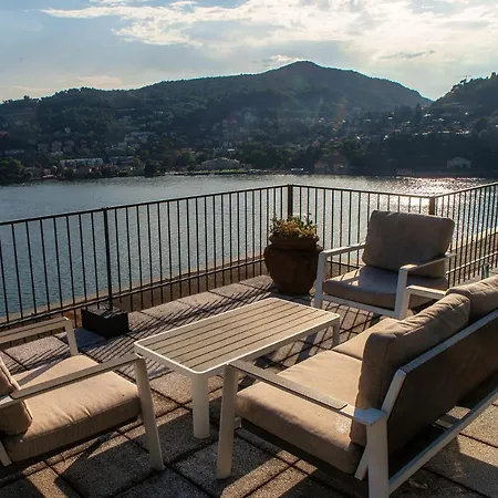 Unbelievable View - The House Of Travelers Apartment Como