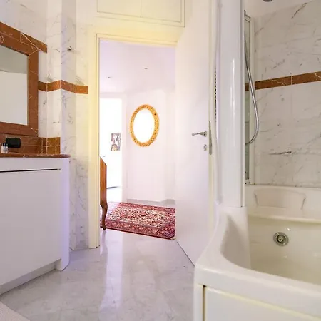 Unbelievable View - The House Of Travelers Apartment
